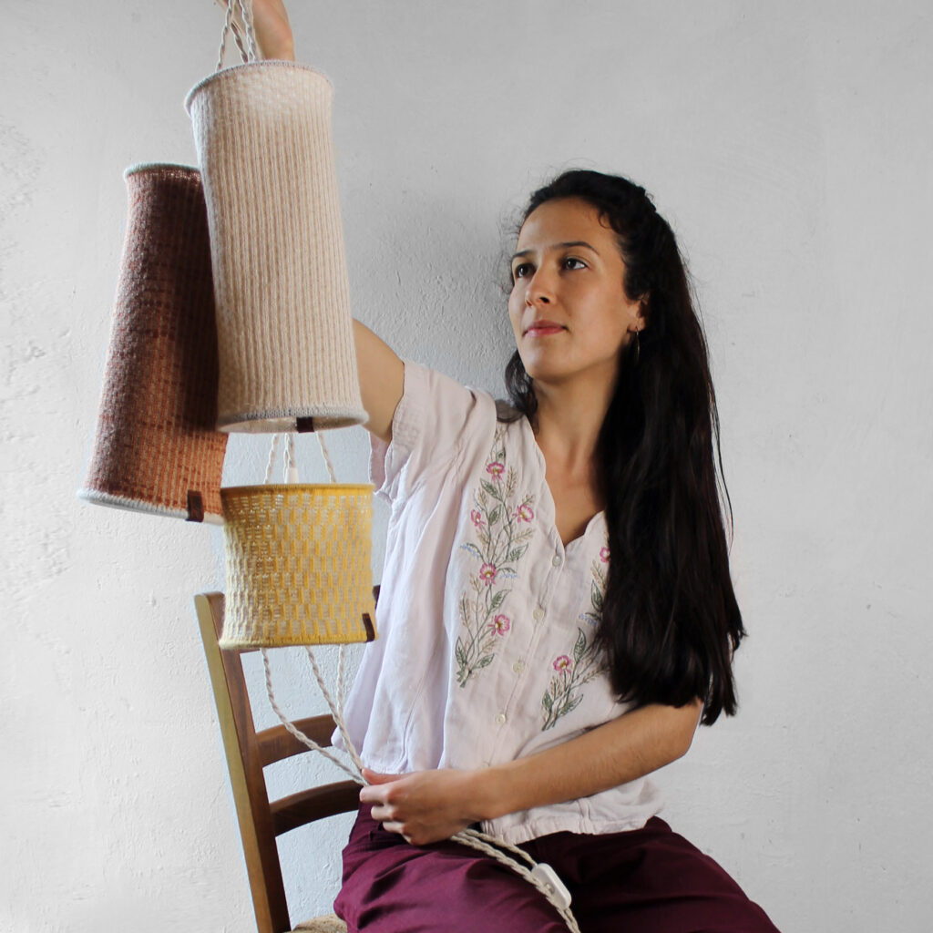 Mona-Louise Gillet designer maille créatrice tricot laine et lin fondatrice de RIZOM Atelier Textile