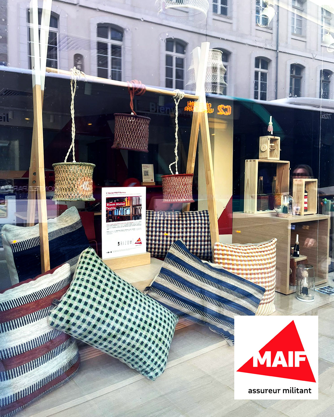 Les créations RIZOM Atelier Textile en vitrine à l'agence MAIF de Rennes
